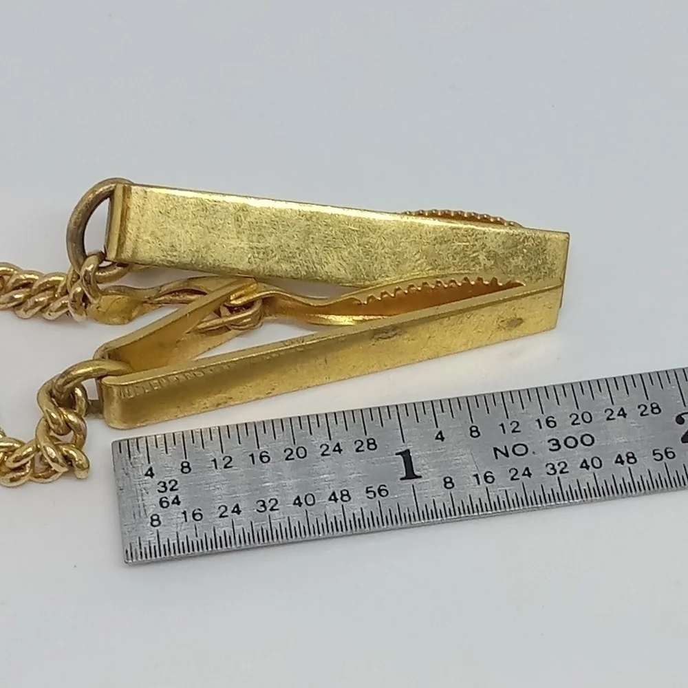* vintage Mens Mason Freemason G collar brooch clip with chain gold tone